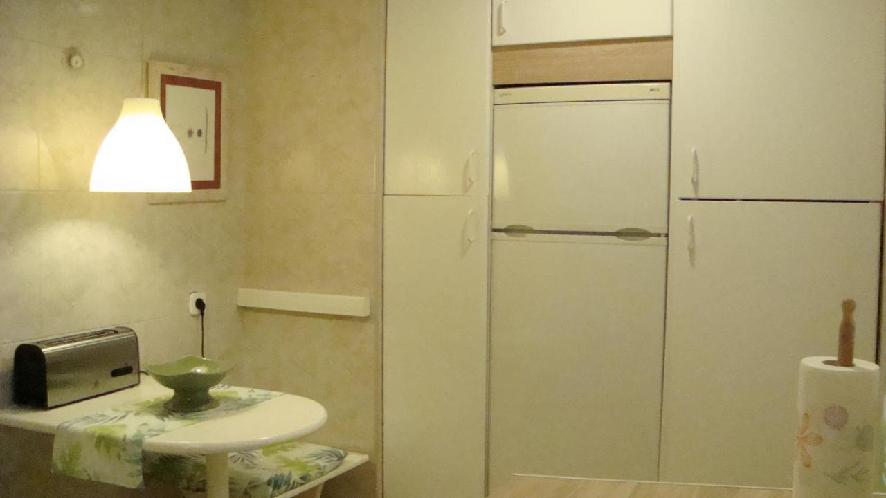 Apartamento La Carihuela - Urb. Eurosol Apartment Torremolinos Bagian luar foto