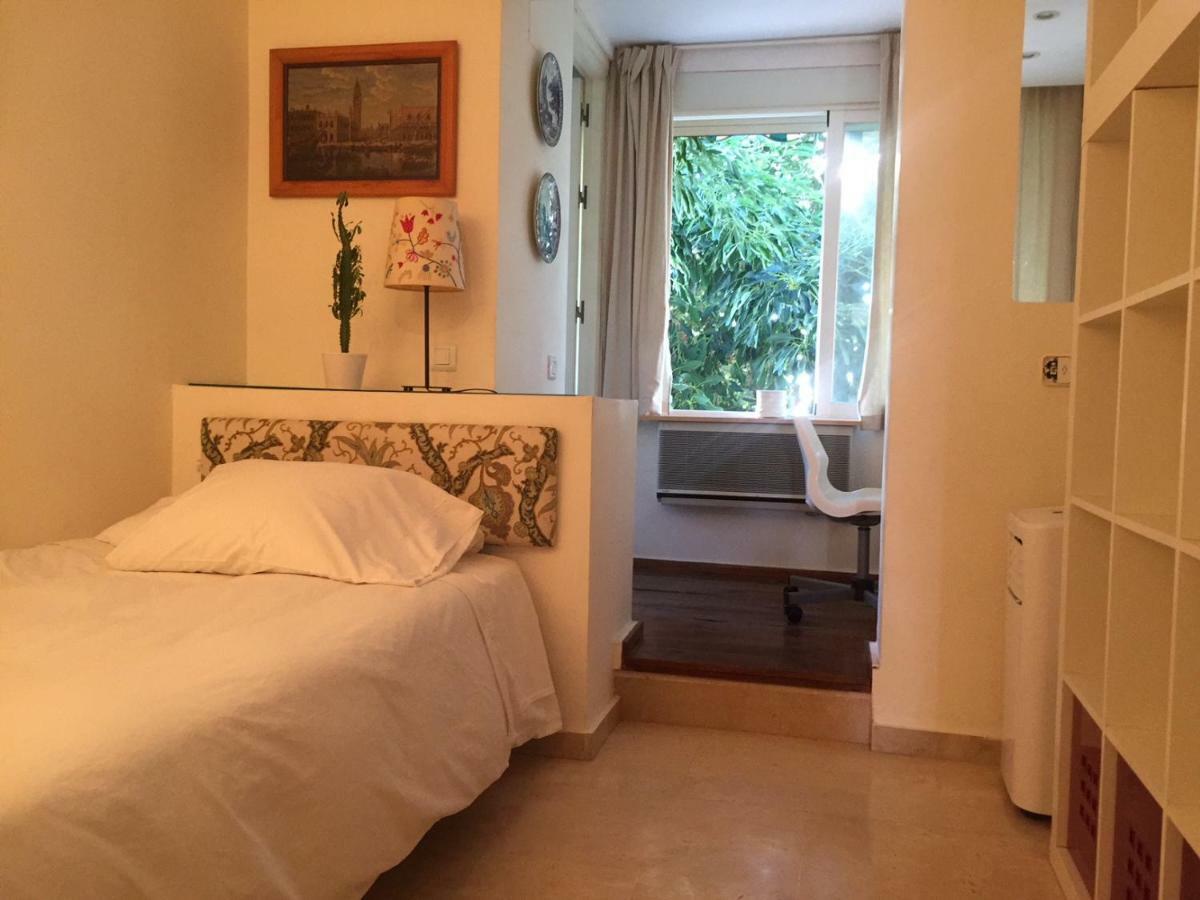 Apartamento La Carihuela - Urb. Eurosol Apartment Torremolinos Bagian luar foto